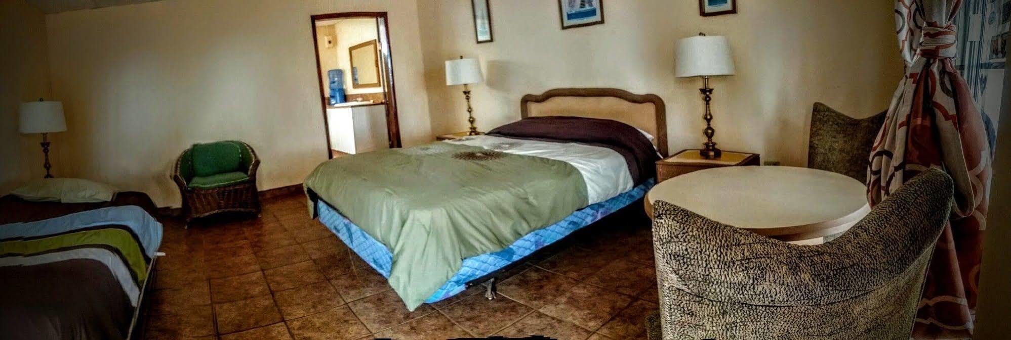 Old Mill Hotel San Quintin Экстерьер фото
