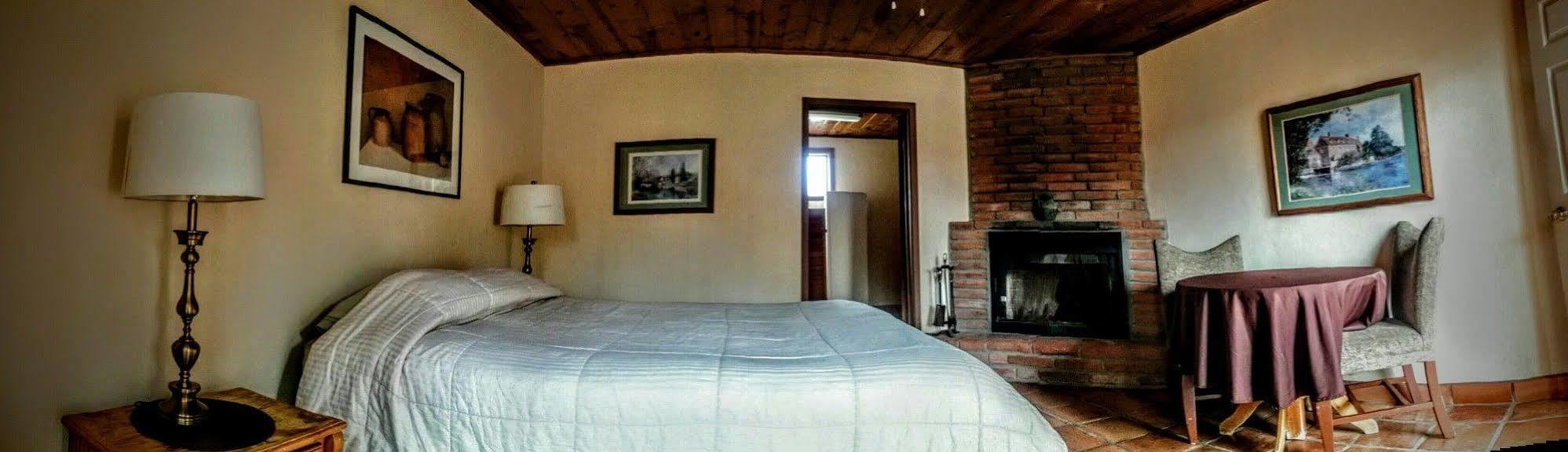 Old Mill Hotel San Quintin Экстерьер фото