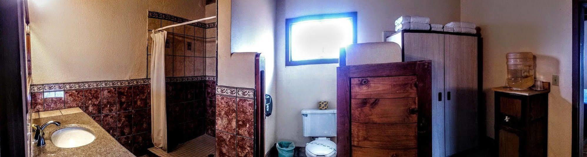 Old Mill Hotel San Quintin Экстерьер фото